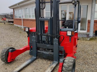 Renovering af Moffett M4 medbringertruck