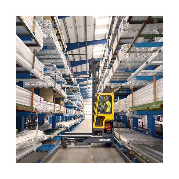 Combilift 4-vejs truck til lange emner
