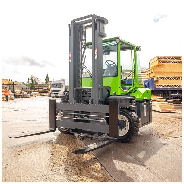 Combilift truck med 7 tons l�ftekapacitet