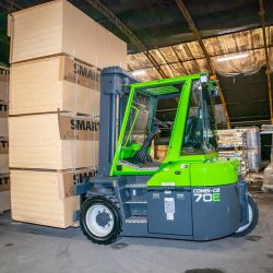 Combilift truck med 7 tons l�ftekapacitet