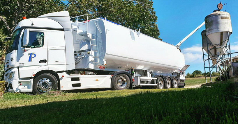 Transport af foder med lastbil