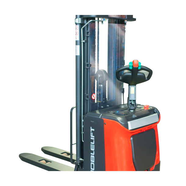 Elektrisk stabler med stplade