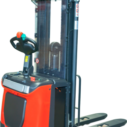 Elektrisk stabler med stplade