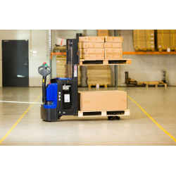 Elektrisk stabler med initiallft