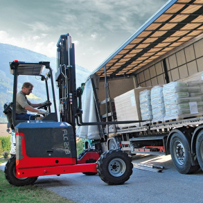 Medbringertruck fra Palfinger med gods