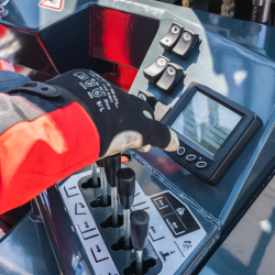 Medbringertruck fra Palfinger med gods