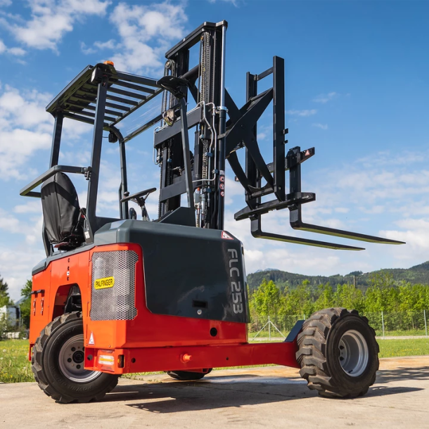 Medbringertruck fra Palfinger med gods