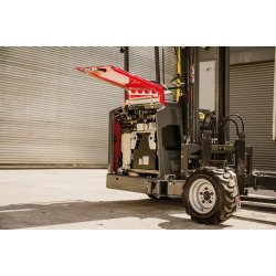 Palfinger medbringertruck med midters�de