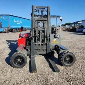 Medbringertruck fra Transmanut med 4-vejs funktion